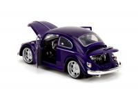 Wednesday auto 1972 VW Beetle 1:24 a figurka Wednesday